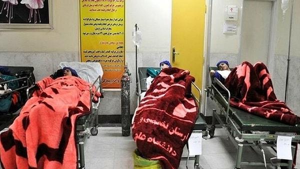 İran'da toplu zehirlenme vakalarında yaklaşık 250'den fazla kız öğrencinin hastaneye kaldırıldığı bildirildi.