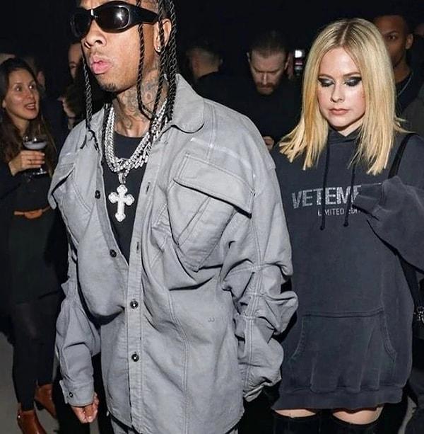 3. Ünlü şarkıcı Avril Lavigne Mod Sun ile yaşadıkları ayrılığın ardından ünlü rap sanatçısı Tyga ile görüntülendi!
