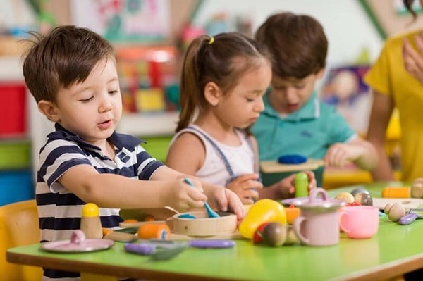 Asya ülkelerini bir yana bırakırsak matematik, bilim ve okuryazarlık becerileri konusunda en ileri ülke diyebiliriz.