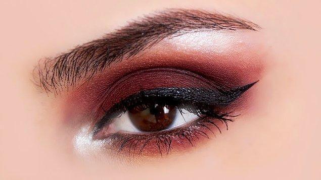 Shadowed Eye Makeup