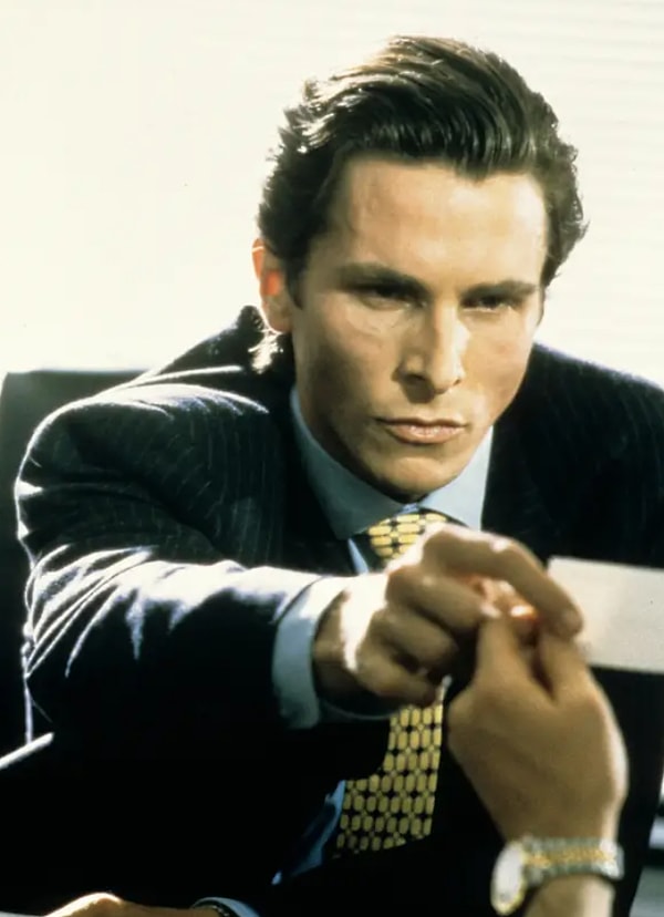 11. Патрик Бейтман (которого играет Кристиан Бэйл) из «Американского психопата»…