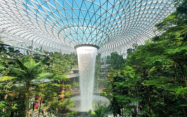 1. Singapur Changi Havalimanı, Singapur: