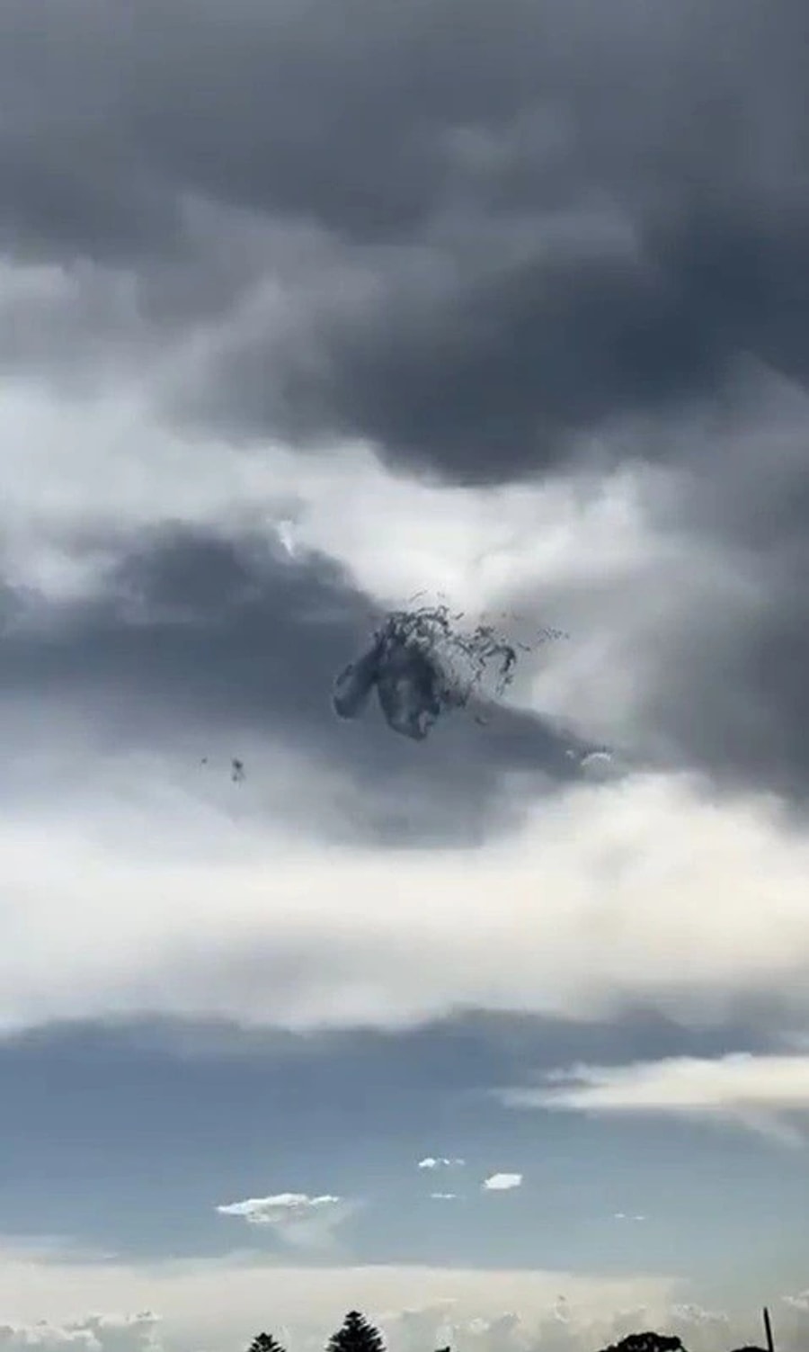 Sydney Sky Blackloads