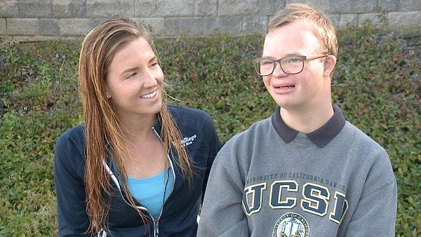 7. Julia ve Michael Toronczak, ikizlerinden Michael, down sendromuyla doğdu. Sadece biri down sendromlu olduğu için dünyanın en nadir ikizleri arasındalar.