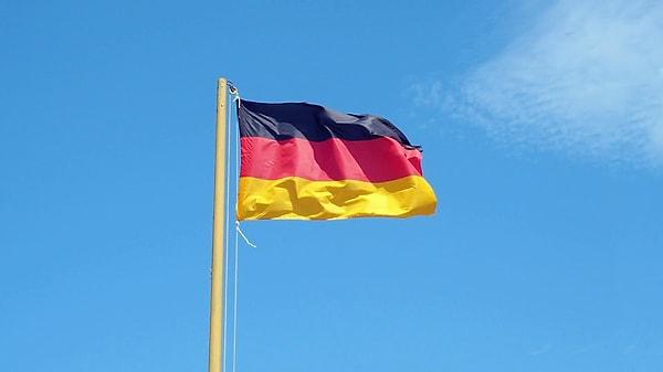 Almanya bayrağı değişti mi?