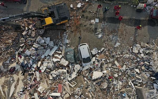 6 Şubat 2023 tarihi maalesef ki hafızalarımıza çok acı bir şekilde kazındı. Kahramanmaraş'ta meydana gelen 7.7 ve 7.6 büyüklüğündeki depremlerin bilançosu çok ağır oldu.
