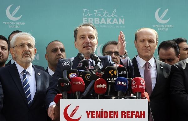 Partisinin genel merkezi önünde açıklamalarda bulunan Fatih Erbakan, "14 Mayıs seçimlerine hiçbir ittifaka dahil olmadan yolumuza devam edeceğiz" dedi.