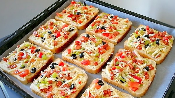 1. Ekmek Pizza