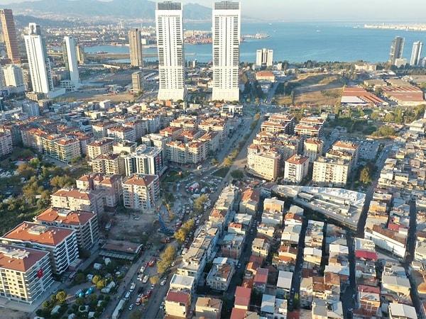 Yıllardır İstanbul'da beklenen büyük deprem için uyarılar yapılıyor ancak binalar hala dip dibe konumlandırılıyor ve sorgusuz sualsiz onay alıyorlar.