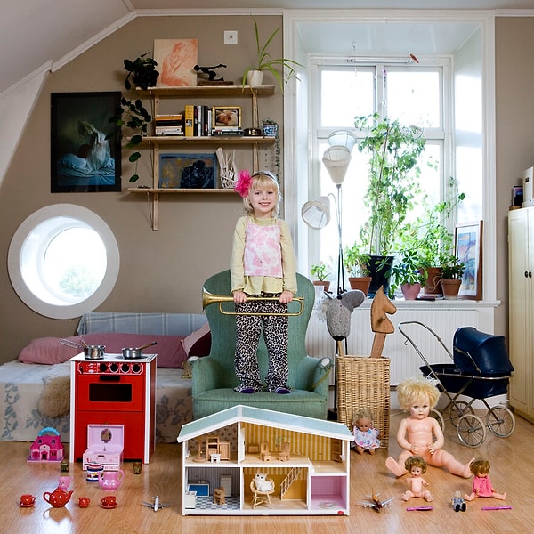 11. Тира,3 — Стокгольм, Швеция