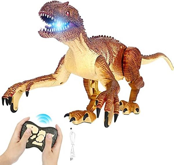 3. Dinozor seven 3 yaş ve üstü çocuklar için uzaktan kumandalı harika bir oyuncak.