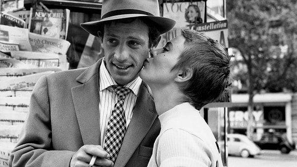 13. Atlama kesmelerinin ilk ve en ikonik kullanımlarından biri Jean-Luc Godard'ın "Breathless" (1960) filmindeydi.