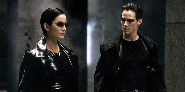 12. Matrix serisinde Trinity rolünde Carrie-Anne Moss