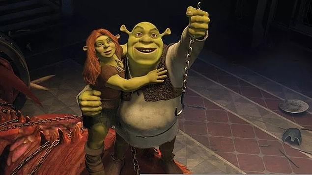 Filmin her serisinde farklı bir maceraya atılan Shrek'i Mike Myers, Eşek karakterini Eddie Murphy ve Fiona'yı ise Cameron Diaz seslendiyor.