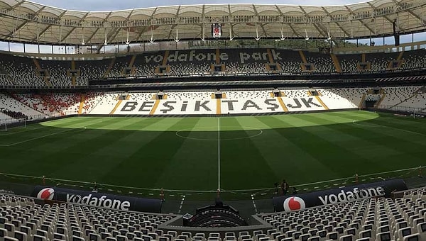 Beşiktaş Jimnastik Kulubü  futbol takımıyla Vodafone’un 10 yıllık beraberliği bu sezon sonunda bitiyor.