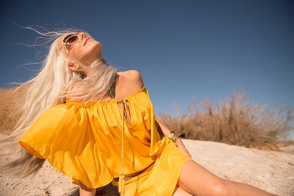 В декабре 2023 Ясмине Росси исполнится 68, но она не собирается уходить из моделинга