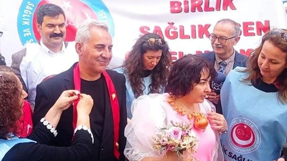 Yeni Evlenen Çifte Altın Yerine Soğan Takıldı