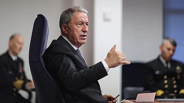 Milli Savunma Bakanı Hulusi Akar, Kayseri'de AK Parti’nin Aday Tanıtım Toplantısı'ndaki konuşmasında siyasette tansiyonu yükseltecek bir çıkış yaptı.