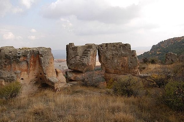 Pişmiş Castle