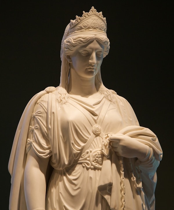 Zenobia, Palmyra İmparatorluğu'nu daha da güçlendirdi ve Roma İmparatorluğu'na karşı başarılar elde etti.
