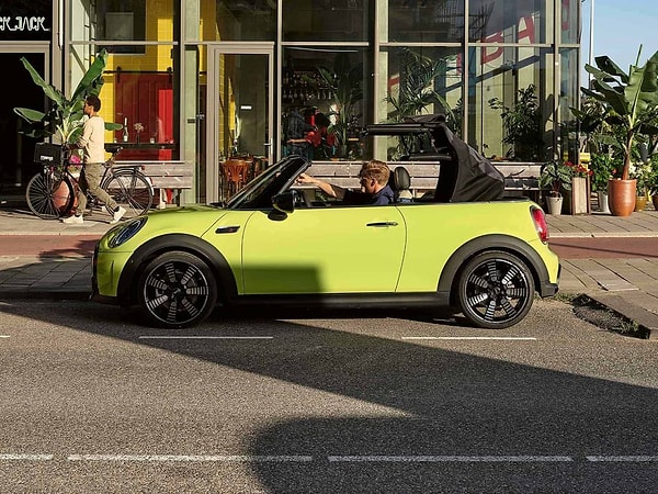 Mini Cabrio fiyat listesi Nisan 2023