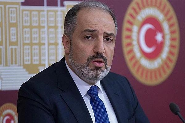 CHP listelerinden milletvekili adayı olan DEVA Partili Mustafa Yeneroğlu, katıldığı bir programda Balyoz ve Ergenekon davaları hakkında konuştu. Yeneroğlu'nun bu açıklamalarına birçok siyasetçi tepki gösterdi.