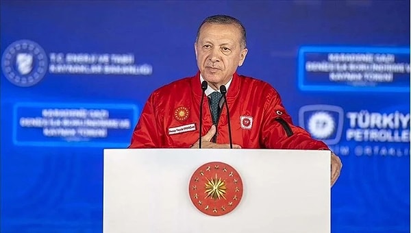 Cumhurbaşkanı Recep Tayyip Erdoğan, Filyos'ta Karadeniz doğal gazının karaya ulaşması töreninde, “1 yıl boyunca evlerimizdeki mutfak ve sıcak su tüketimi için gereken doğal gaz ücretsiz olacaktır. Ayrıca önümüzdeki 1 ay boyunca konutlarımızda ısınma dahil tüm doğal gaz tüketiminden de ücret almayacağız” ifadelerini kullanmıştı.