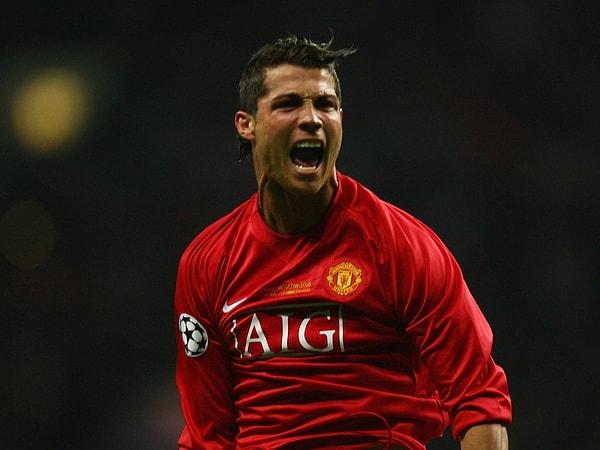 Manchester United'ın eski yıldızısı Cristiano Ronaldo hakkında çarpıcı bir iddia ortaya atıldı.