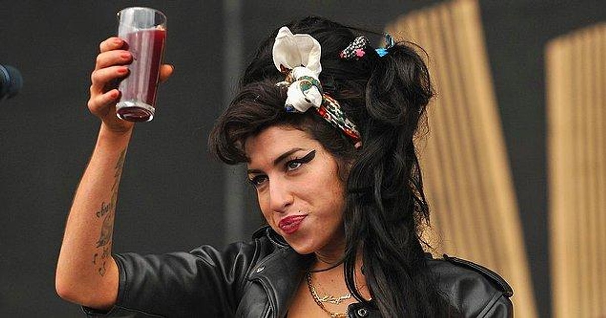 Amy Winehouse'un Ölümüne Dair Bilmeniz Gerekenler - Onedio