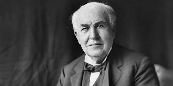 13. Thomas Edison, patentini aldığı çoğu icadı kendisi icat etmedi: Nikola Tesla, Wilhelm Rontgen ve Joseph Swan gibi birçok ünlü ismin icatlarını çaldığı söyleniyor.