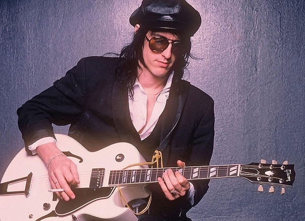 Izzy Stradlin