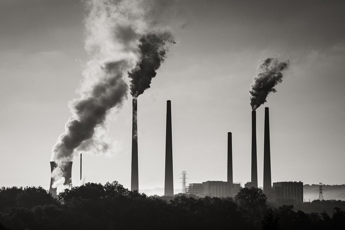 Болотным газом называют. Город трубы дымят. Выюросы вредных веществ чёрно белая картинка. Deforestation Carbon dioxide. Заводы дымят картинки для детей.