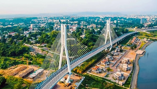 19. В какой стране находится город Браззавиль?