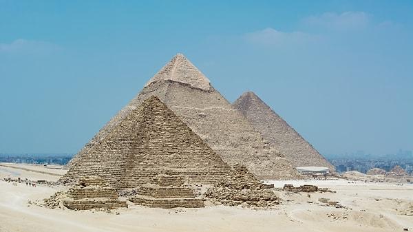 7. Piramitlerde her geçen gün yeni geçitler keşfediliyor.