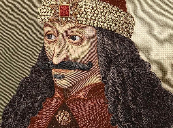 9. Eflak Krallığı'nın başı olan Kazıklı Vlad, özellikle Osmanlı İmparatorluğu'na karşı olan nefreti ile ünlüydü. Öldürme yöntemi olarak ise insanları kazığa oturtmak gibi bir alışkanlığı vardı.