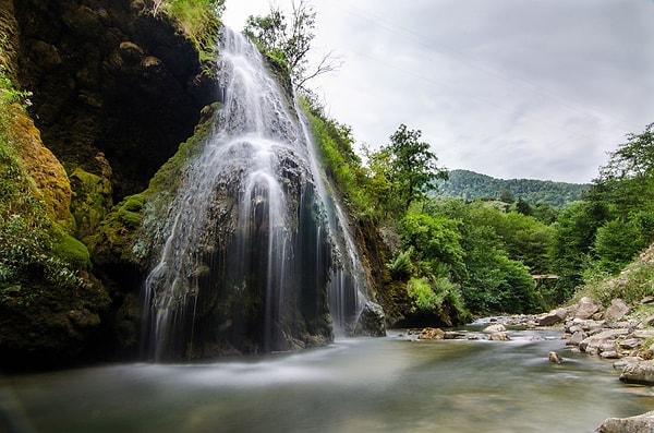 Kuzalan Waterfall