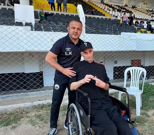 Ersen Martin, Kuşadasıspor-Alagöz Holding Iğdır FK maçını saha kenarından izledi.