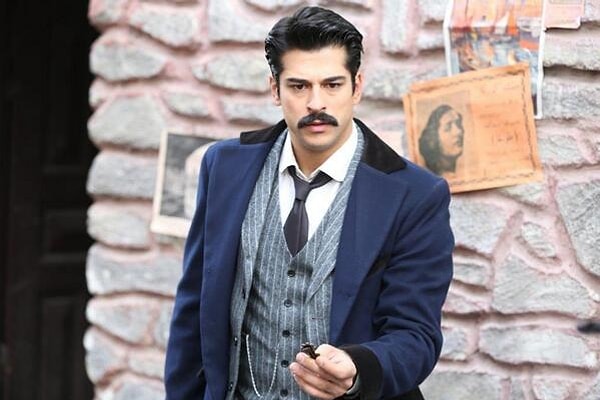 Portrayal of Kamran in "Çalıkuşu"