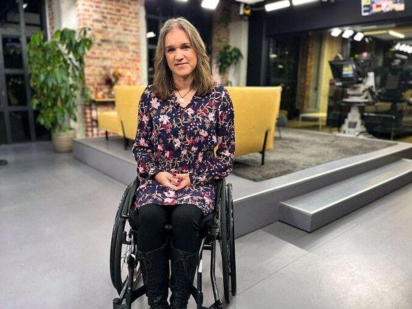 Norveç'te yaşayan Jørund Viktoria Alme ile tanışın: Alme, herhangi bir fiziksel engeli bulunmamasına rağmen gününün büyük bir kısmını tekerlekli sandalyede geçiriyor.