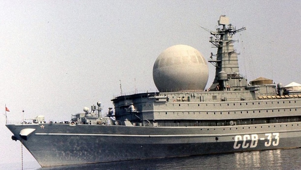 Зачем в Советском Союзе построили корабль с металлическими шарами и что внутри них