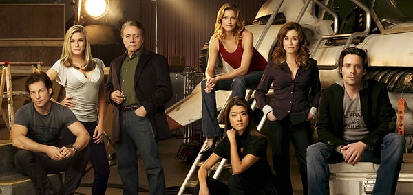 3. Battlestar Galactica, 2004-2009