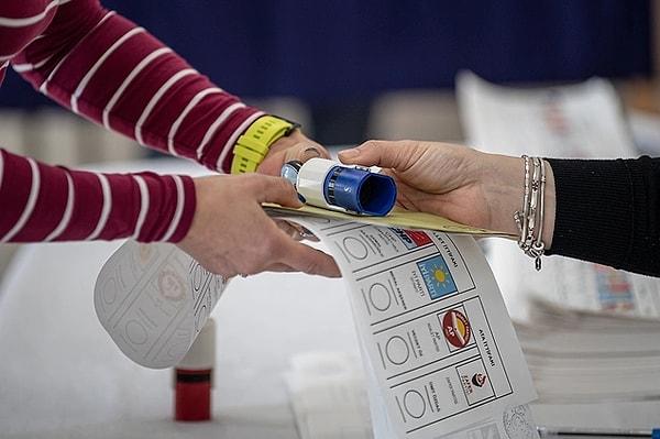 YSK, 14 Mayıs seçimleri için yurt dışındaki temsilciliklerde ve gümrüklerde oy kullanan seçmen sayısını açıkladı.