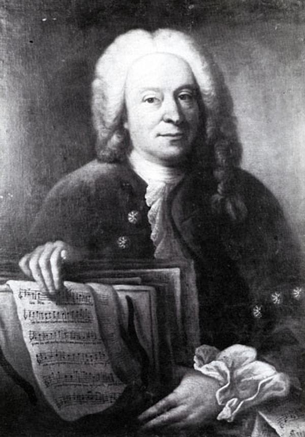Müzik eğitimine babasından aldığı klavsen ve keman dersleriyle başladı. İlk org derslerini ise amcası Johann Christoph Bach'tan aldı.