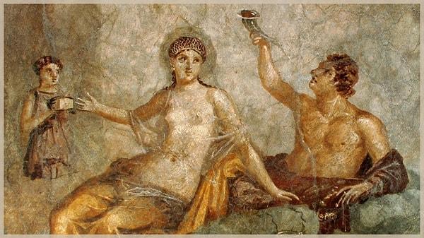 Bira, Romalılar tarafından barbarların içkisi olarak kabul edilse de imparatorluğun çeşitli bölgelerinde bira üretimi yapılıyordu.