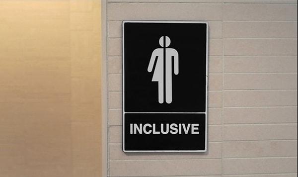 10. "Almanya'da bir restoranın lavabosuna girmiştim. Aniden bir erkek odaya girince yanlış tuvalete girdim sandım, meğerse cinsiyetsizmiş..."