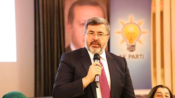 Akaryakıt fiyatlarına üst üste gelen zamların ardından yapmış olduğu  'Elimizi vicdanımıza koyarsak çok artış yok' söylemiyle daha öncelerde gündem olan AK Parti Afyonkarahisar Milletvekili Ali Özkaya geçtiğimiz günlerde yapmış olduğu yeni bir paylaşımla yeniden gündem oldu.