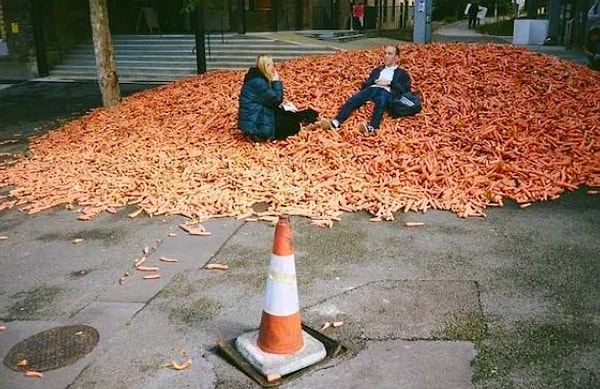 12. А что вообще происходит?