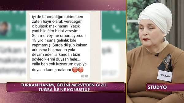 Türkan Hanım ve Tuğba, Merve'nin dedikodusunu yaptı.