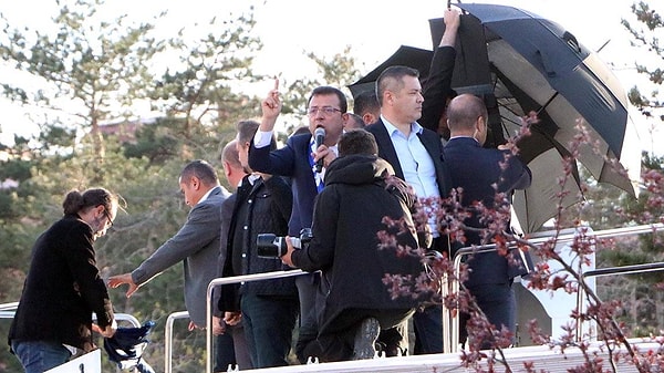 Ekrem İmamoğlu'nun Erzurum mitinginde yaşanan olayların sorulması üzerine Kabaktepe, olayları kınadığını belirtti.