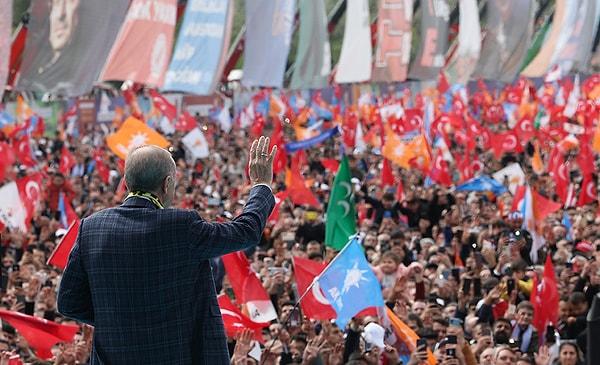 Cumhurbaşkanı Erdoğan'dan da seçimin sona erdiği dakikada açıklama geldi.
